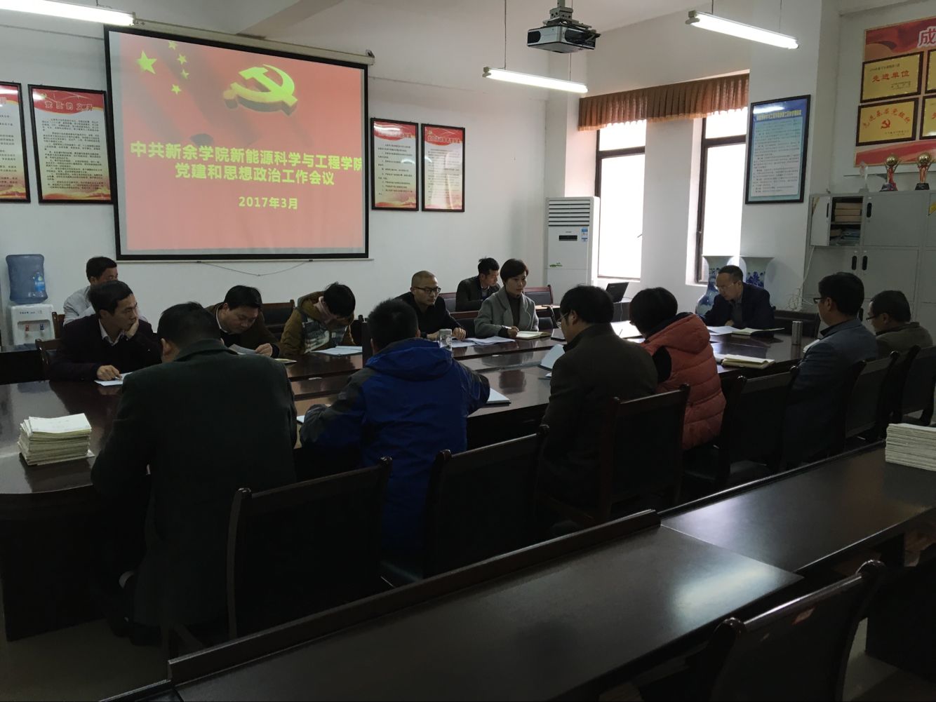 1030DDA9338168FFB73BB18E43836D92.jpg 1030DDA9338168FFB73BB18E43836D92.jpg